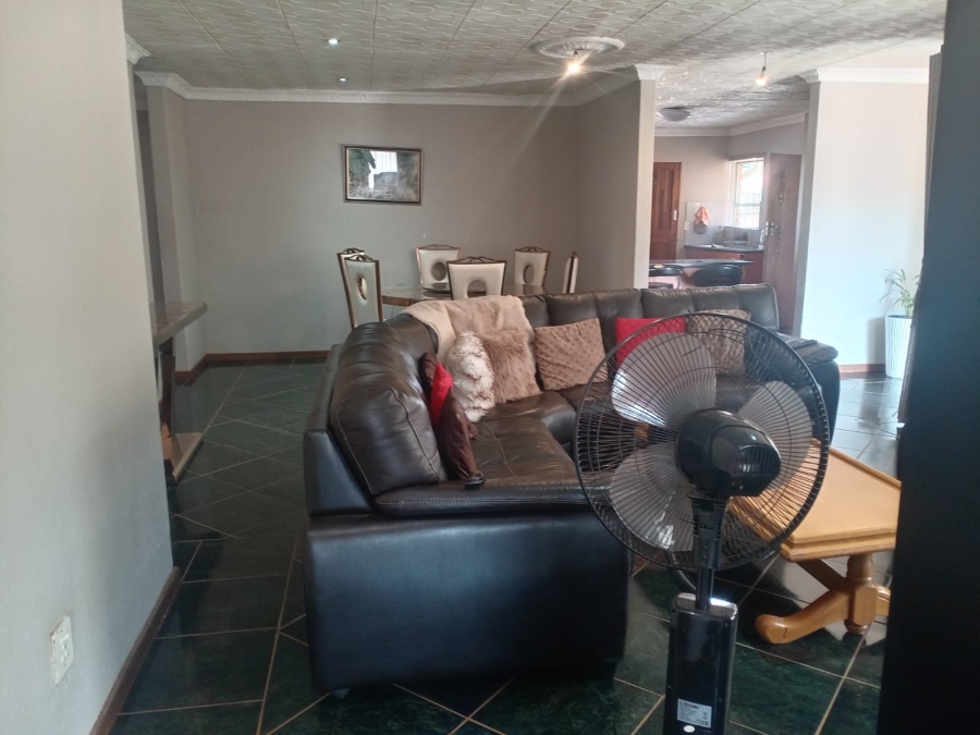 4 Bedroom Property for Sale in Soshanguve East Gauteng