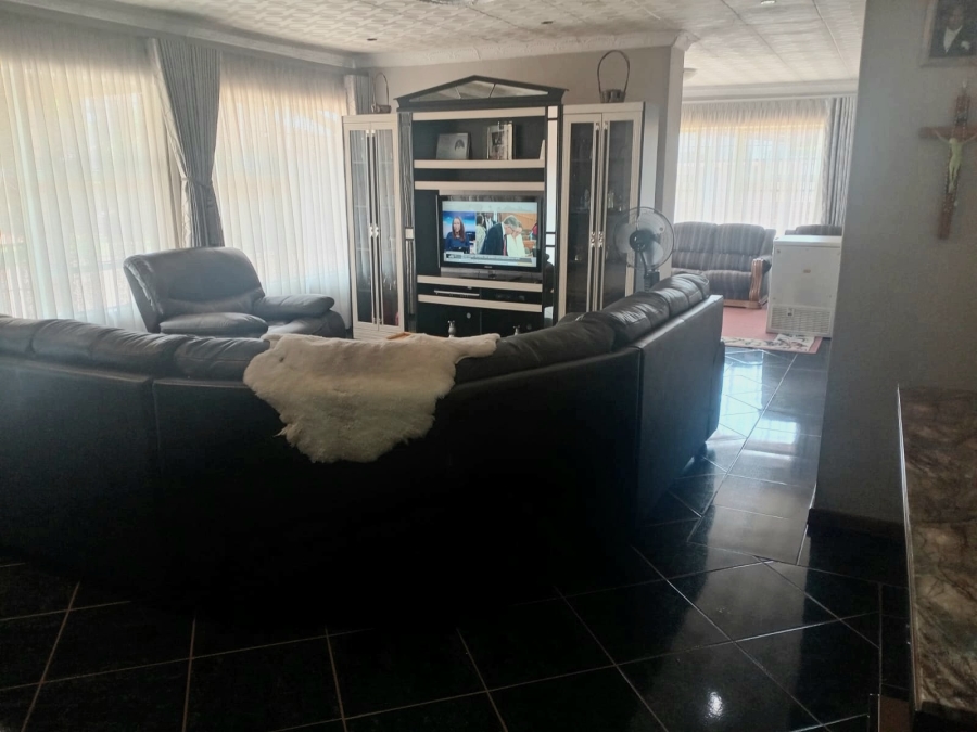 4 Bedroom Property for Sale in Soshanguve East Gauteng