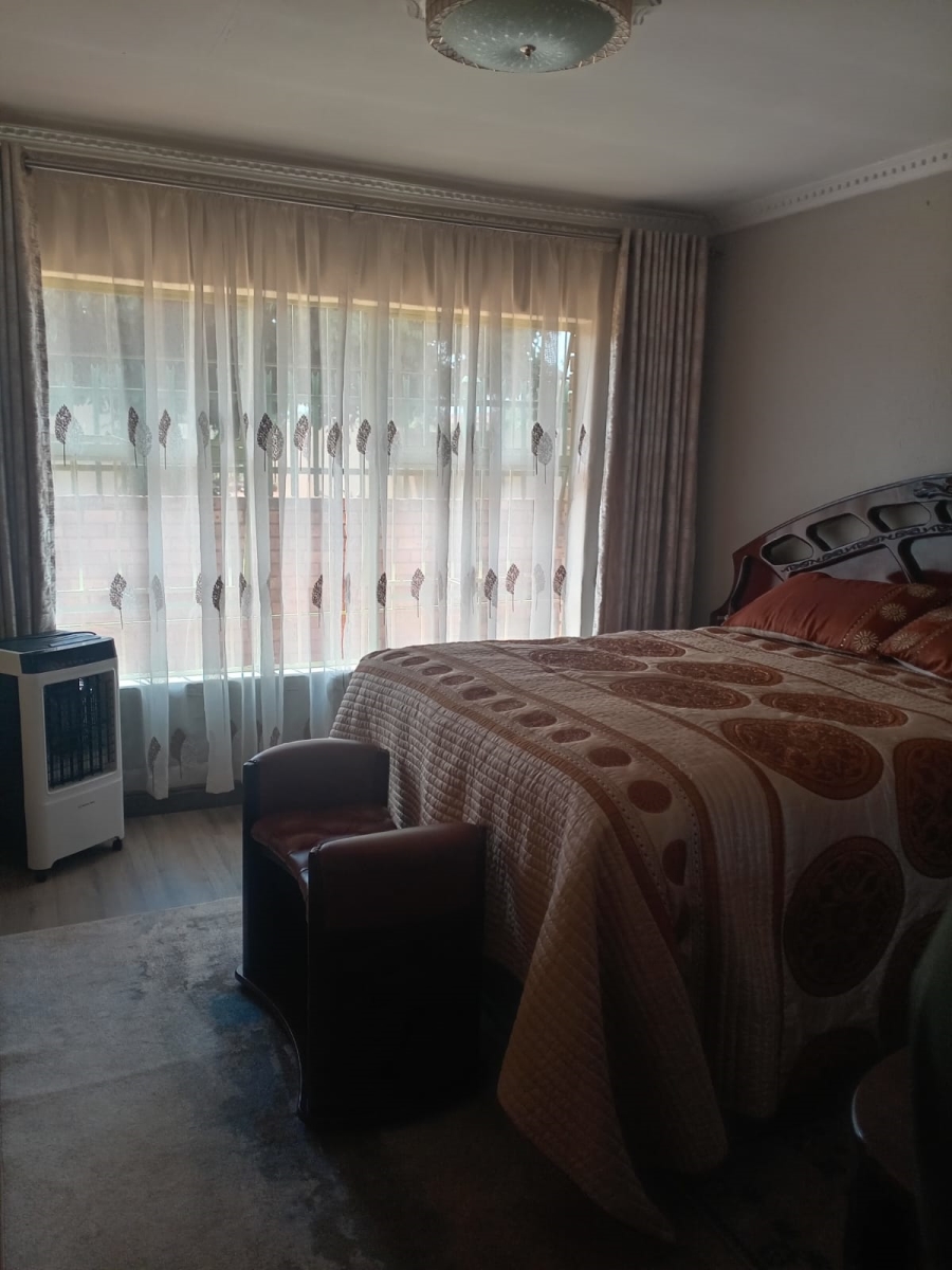4 Bedroom Property for Sale in Soshanguve East Gauteng