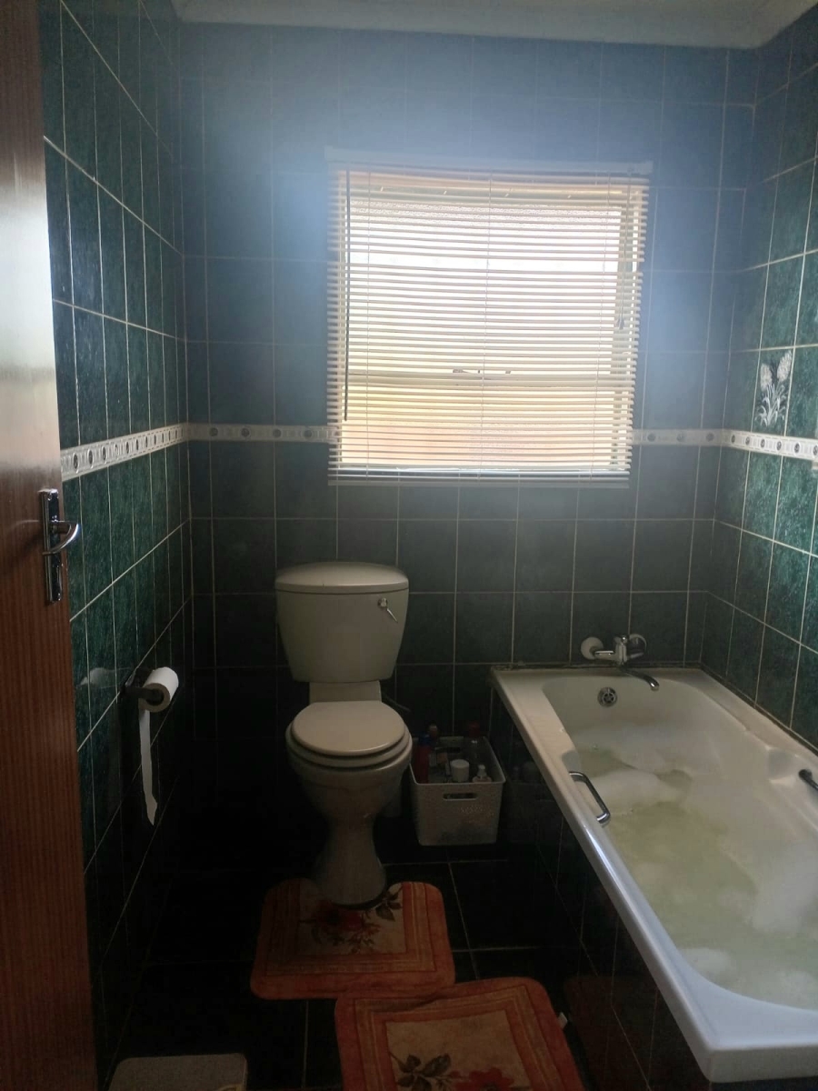 4 Bedroom Property for Sale in Soshanguve East Gauteng