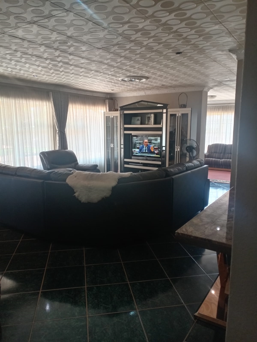 4 Bedroom Property for Sale in Soshanguve East Gauteng