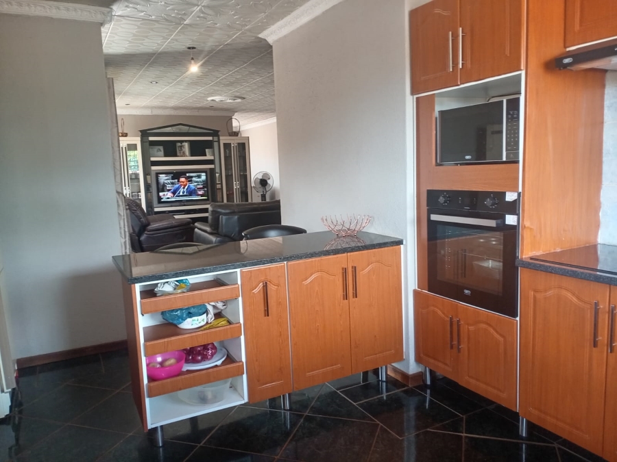 4 Bedroom Property for Sale in Soshanguve East Gauteng