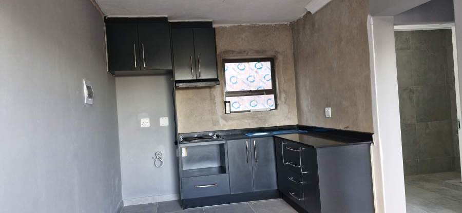 To Let 1 Bedroom Property for Rent in Mahube Valley Gauteng