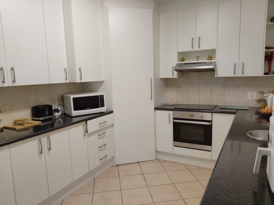 3 Bedroom Property for Sale in Birchleigh Gauteng