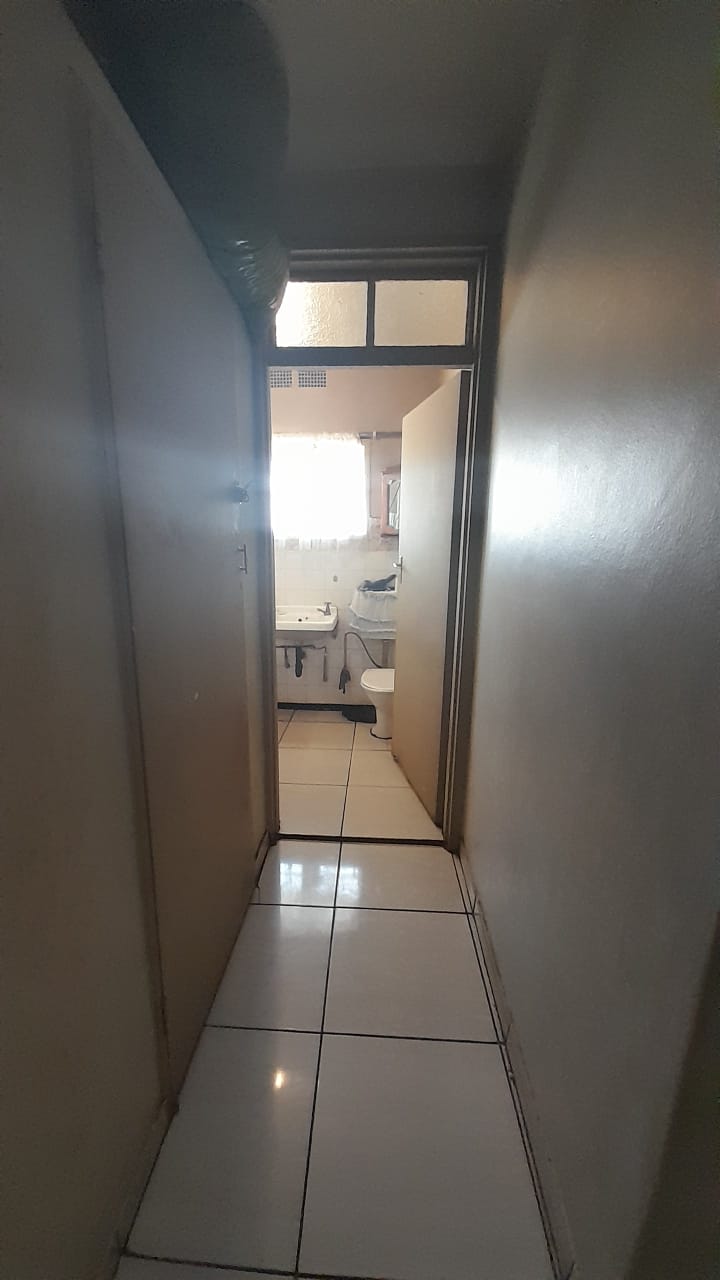 3 Bedroom Property for Sale in Rhodesfield Gauteng