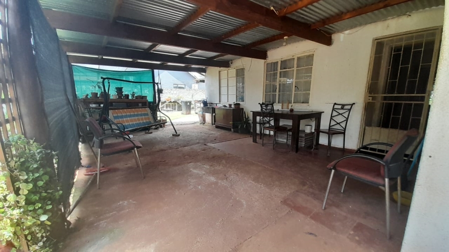 3 Bedroom Property for Sale in Rhodesfield Gauteng