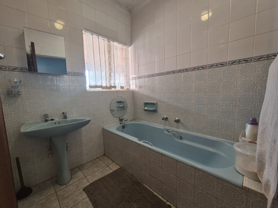 3 Bedroom Property for Sale in Vanderbijlpark SE 7 Gauteng