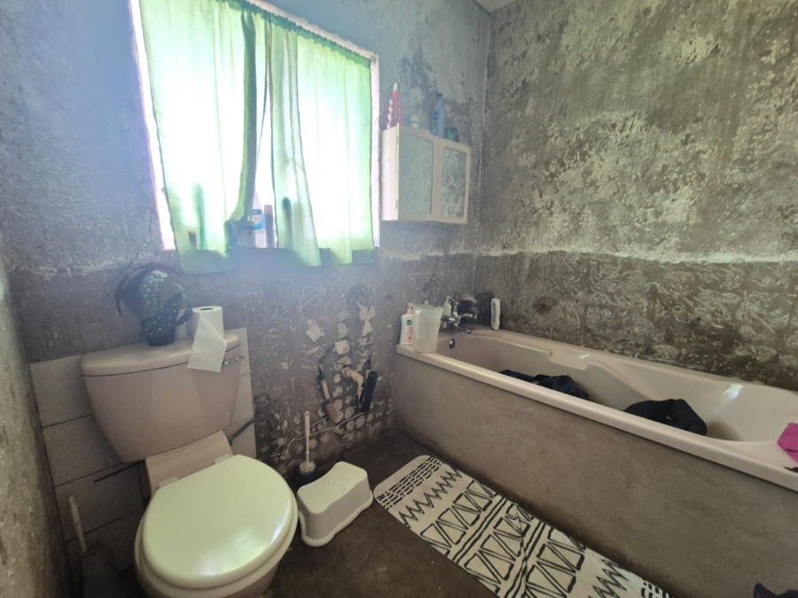 4 Bedroom Property for Sale in Theoville Gauteng
