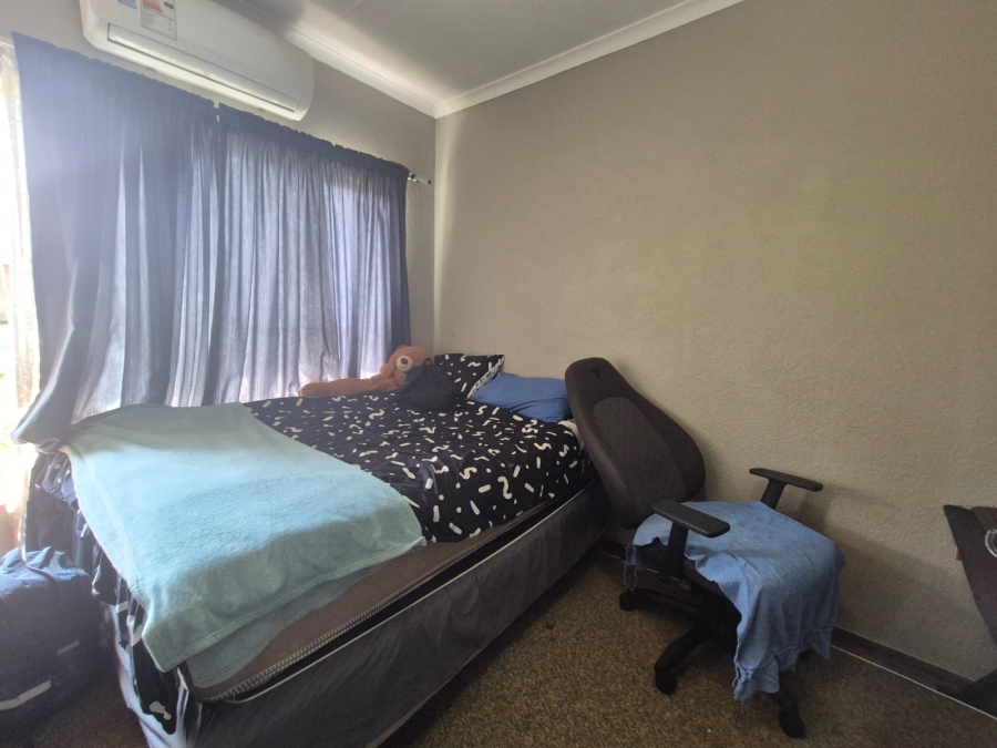 4 Bedroom Property for Sale in Theoville Gauteng
