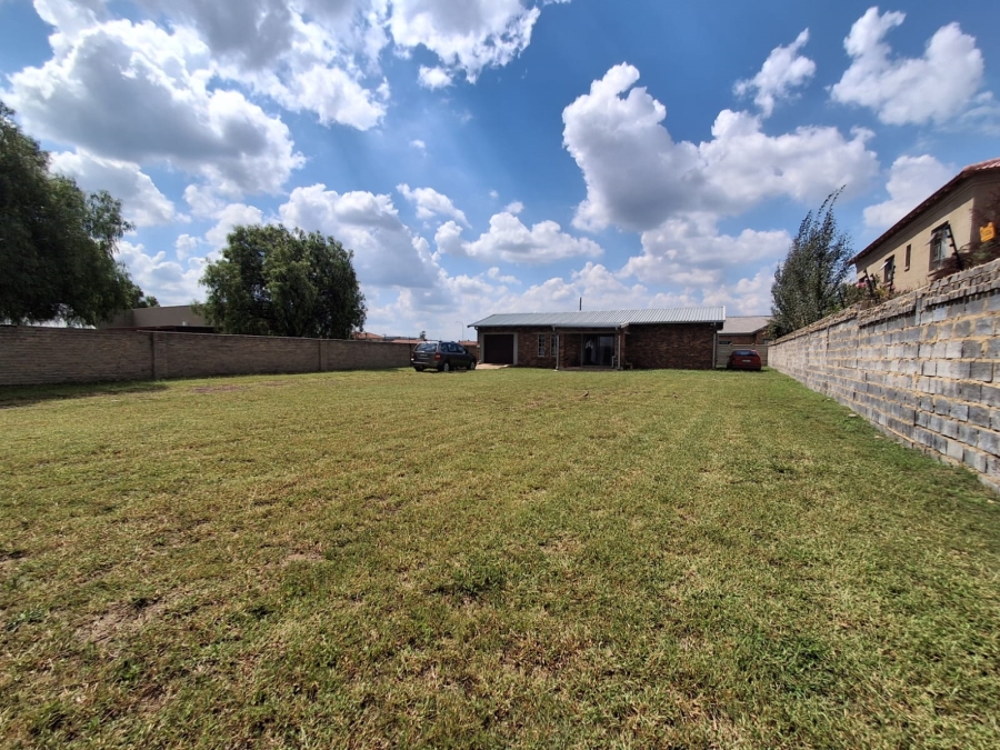 2 Bedroom Property for Sale in Riversdale Gauteng