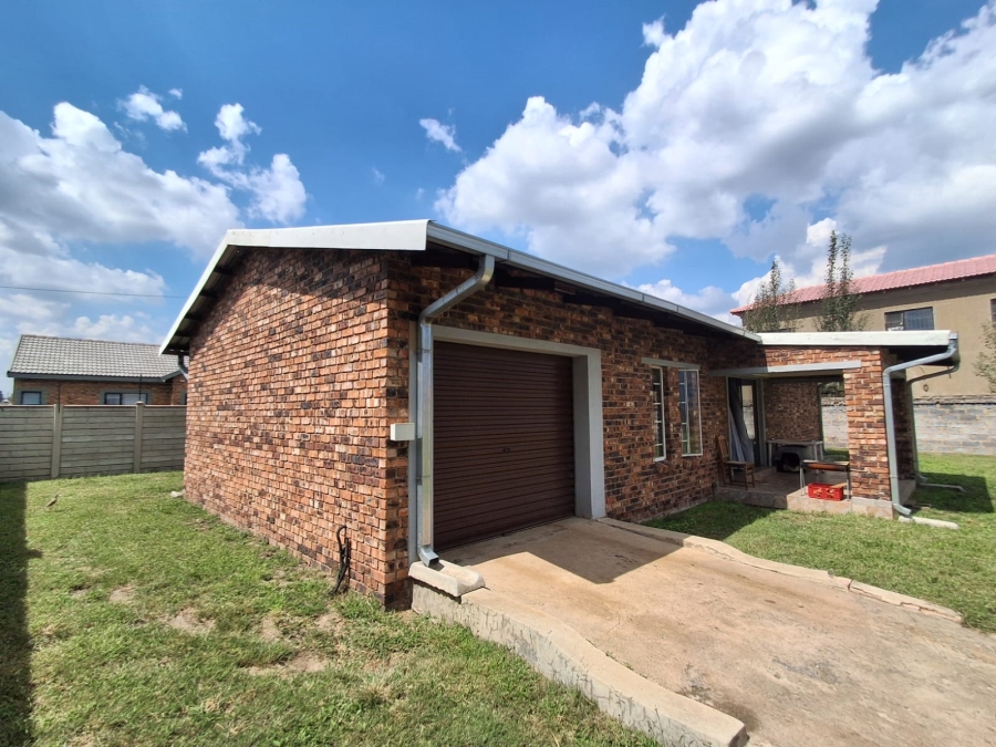 2 Bedroom Property for Sale in Riversdale Gauteng