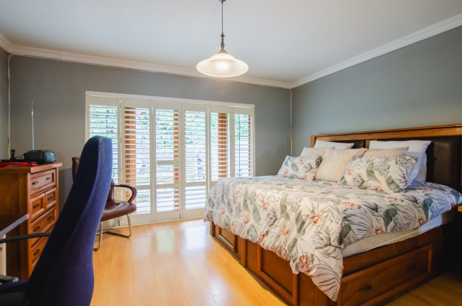 4 Bedroom Property for Sale in Faerie Glen Gauteng