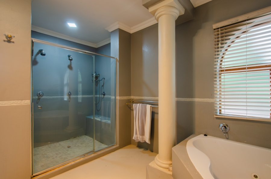 4 Bedroom Property for Sale in Faerie Glen Gauteng