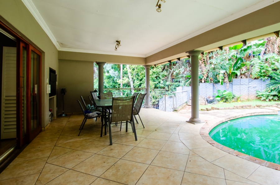 4 Bedroom Property for Sale in Faerie Glen Gauteng