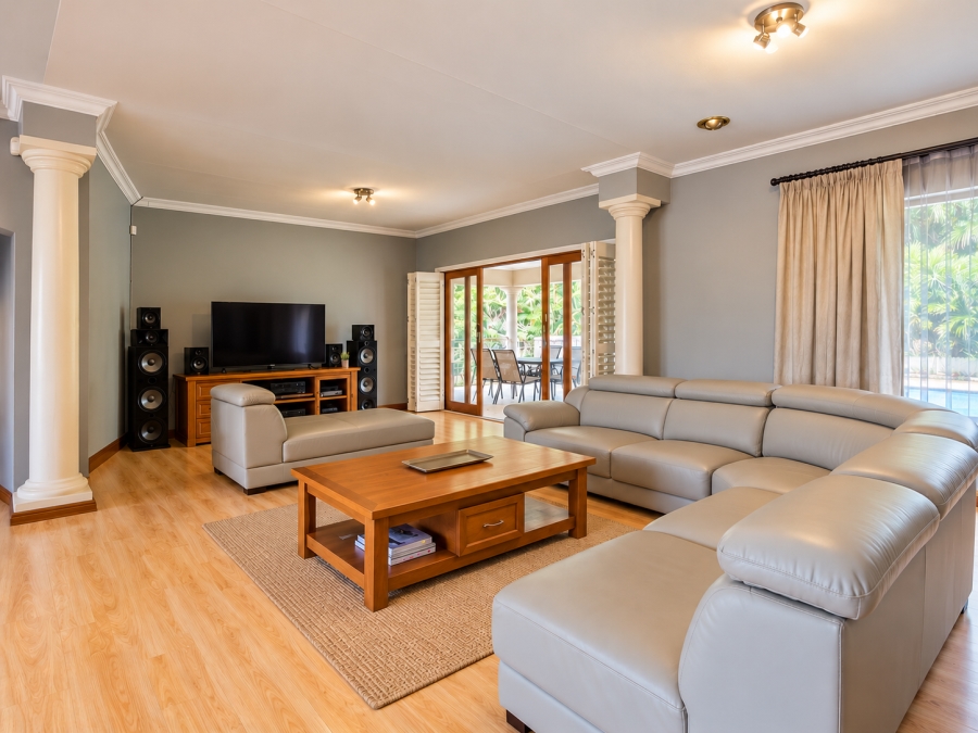 5 Bedroom Property for Sale in Faerie Glen Gauteng