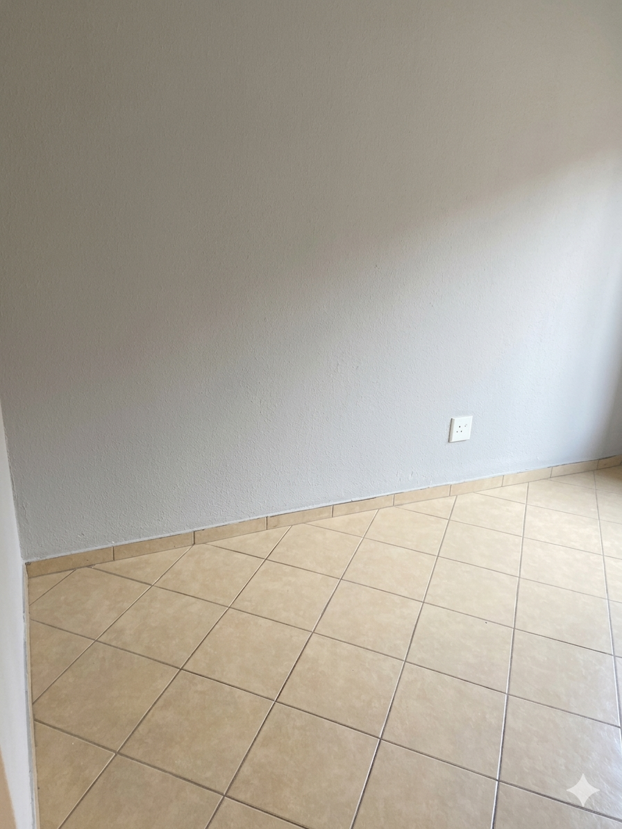 1 Bedroom Property for Sale in Olievenhoutbosch Gauteng