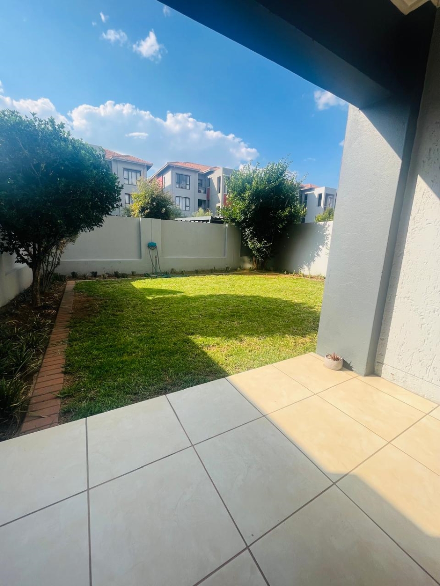 2 Bedroom Property for Sale in Barbeque Downs Gauteng