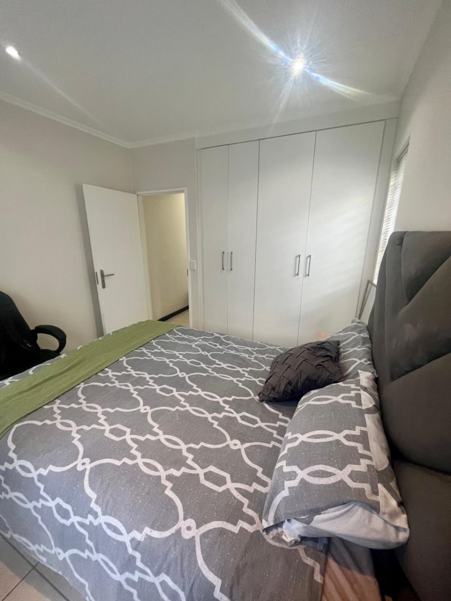 2 Bedroom Property for Sale in Barbeque Downs Gauteng