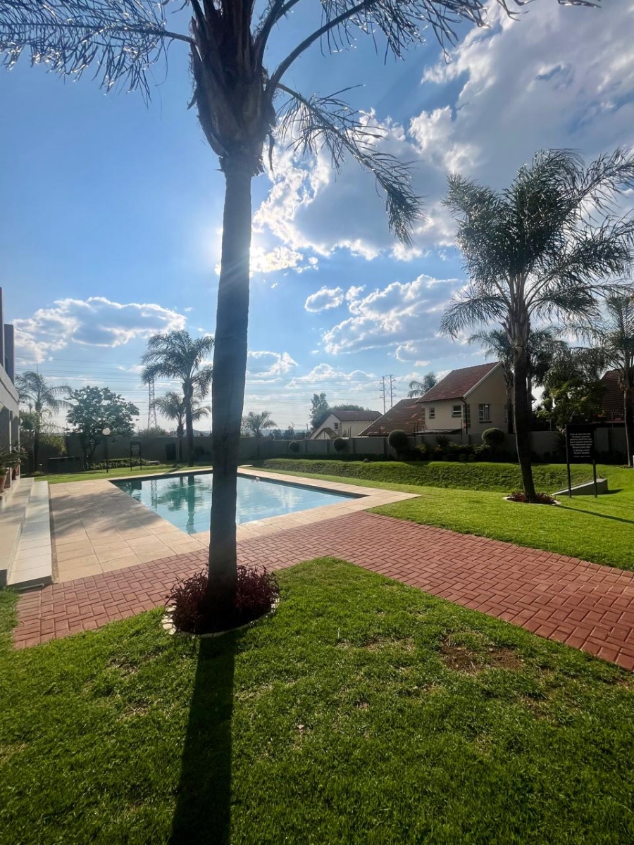 2 Bedroom Property for Sale in Barbeque Downs Gauteng