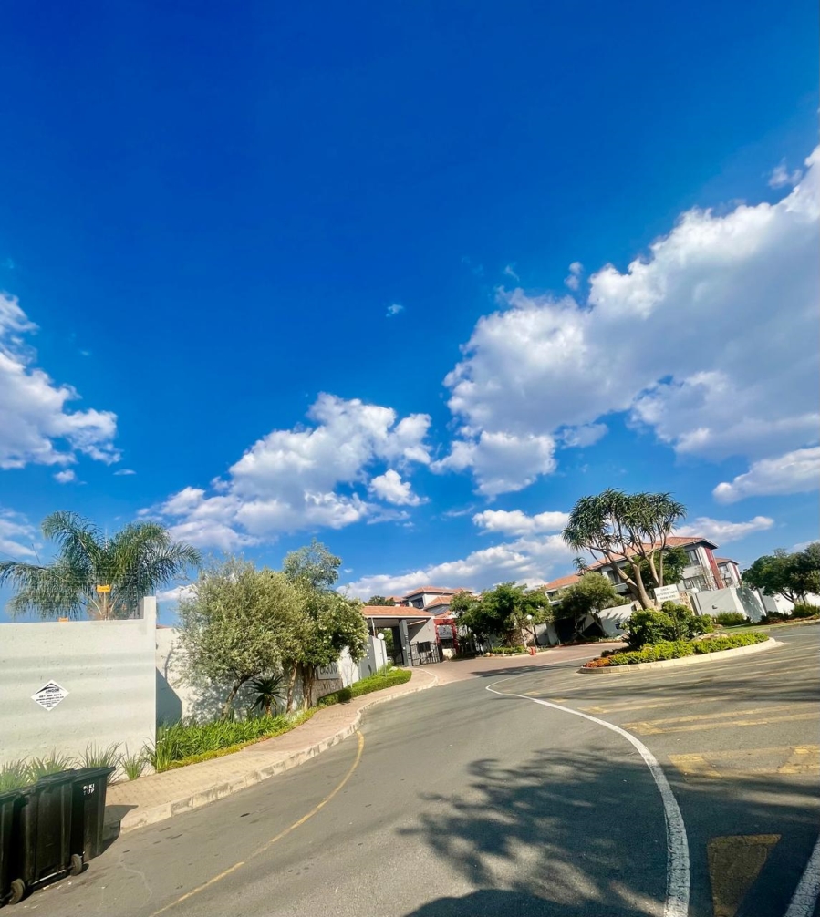 2 Bedroom Property for Sale in Barbeque Downs Gauteng