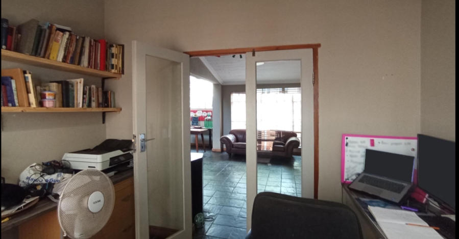 4 Bedroom Property for Sale in Eldoraigne Gauteng