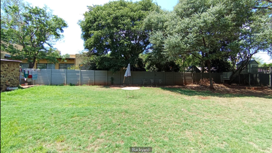 4 Bedroom Property for Sale in Eldoraigne Gauteng