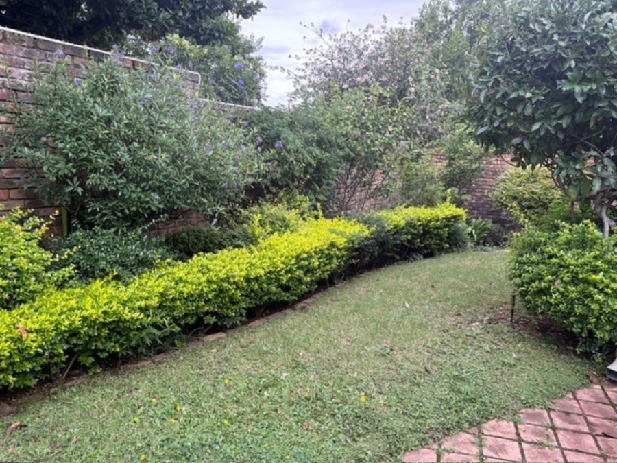 To Let 3 Bedroom Property for Rent in Sandown Gauteng