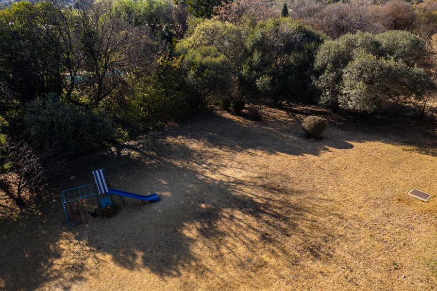 To Let 3 Bedroom Property for Rent in Sandown Gauteng