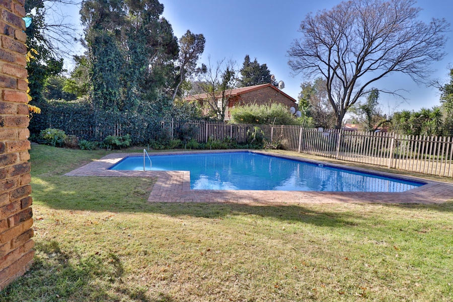 To Let 3 Bedroom Property for Rent in Sandown Gauteng