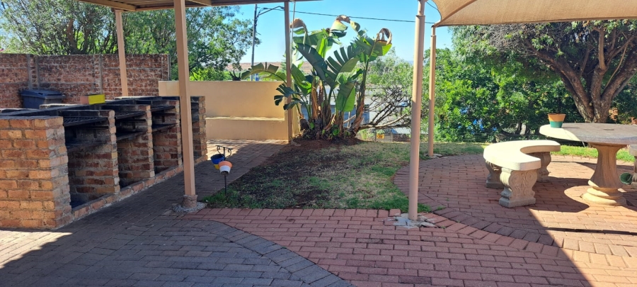 2 Bedroom Property for Sale in Primrose Hill Gauteng