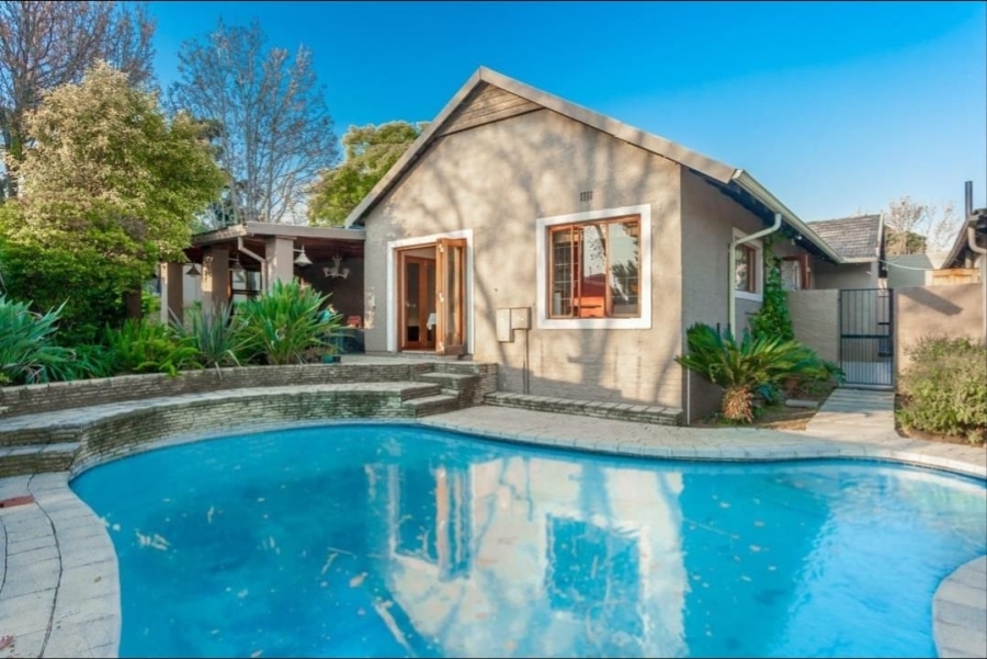 To Let 4 Bedroom Property for Rent in Parkmore Gauteng