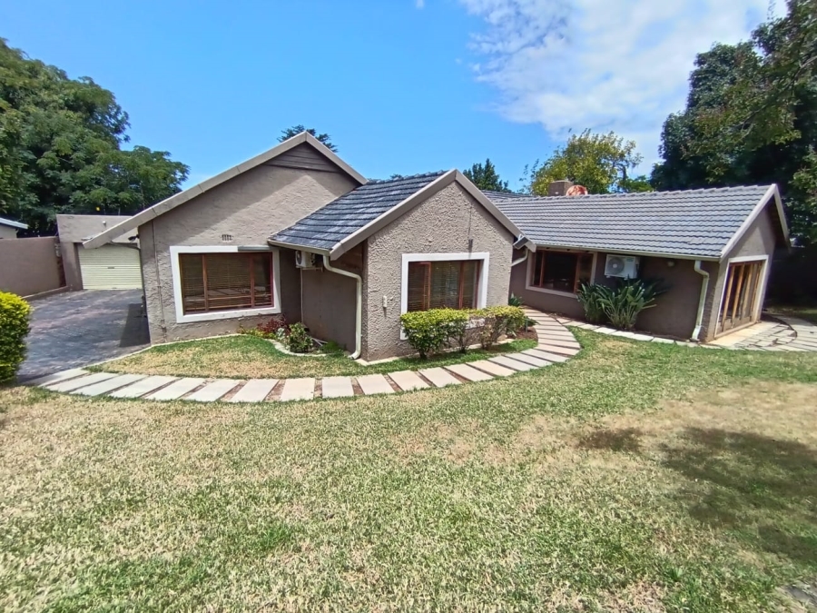 To Let 4 Bedroom Property for Rent in Parkmore Gauteng