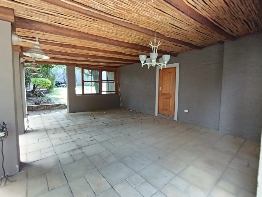 To Let 4 Bedroom Property for Rent in Parkmore Gauteng