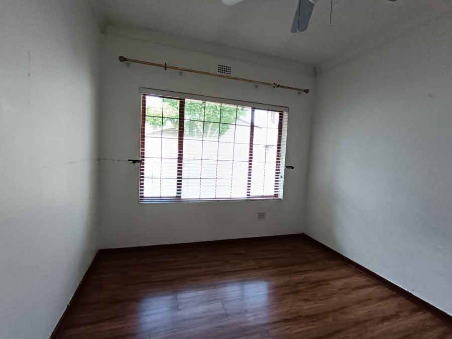 To Let 4 Bedroom Property for Rent in Parkmore Gauteng