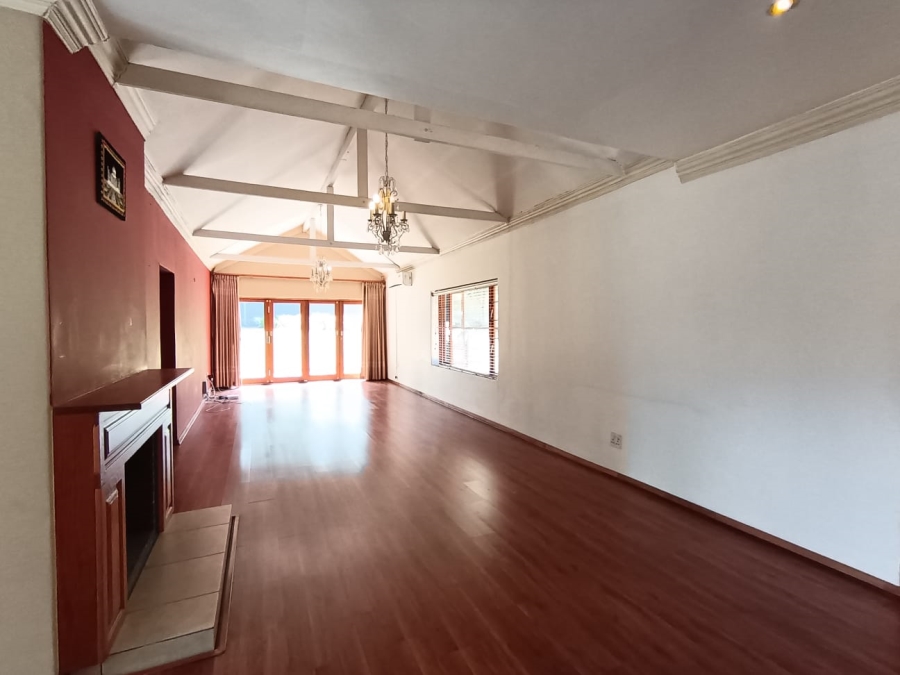 To Let 4 Bedroom Property for Rent in Parkmore Gauteng