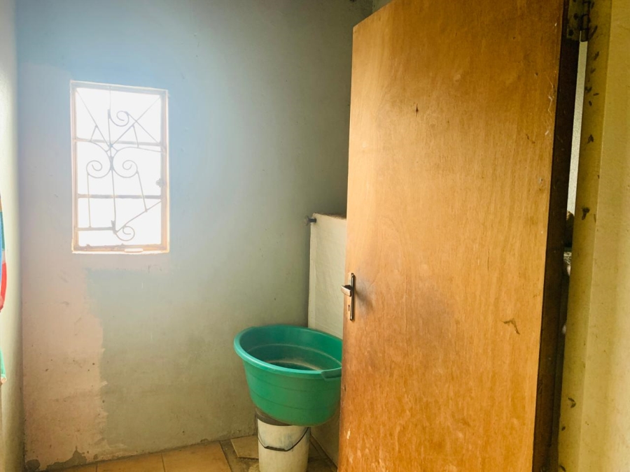 2 Bedroom Property for Sale in Daveyton Gauteng