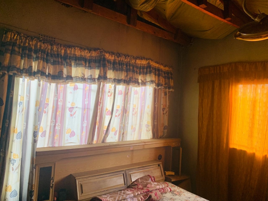 2 Bedroom Property for Sale in Daveyton Gauteng