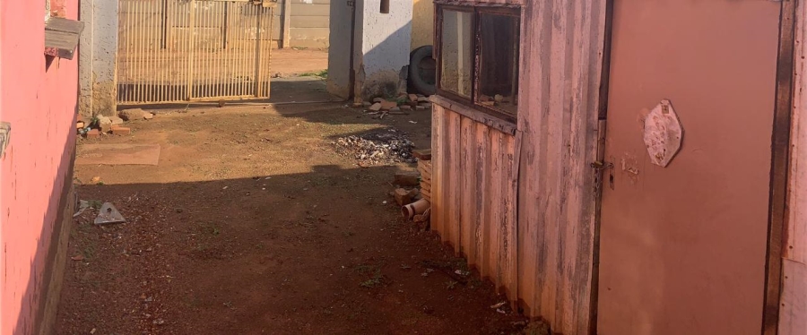 2 Bedroom Property for Sale in Daveyton Gauteng