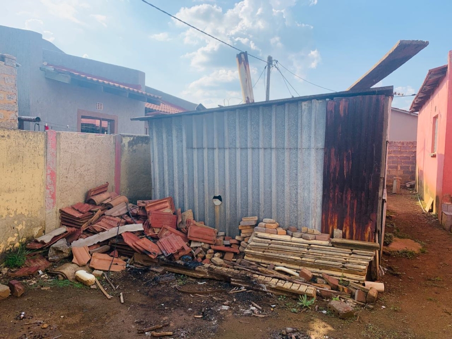 2 Bedroom Property for Sale in Daveyton Gauteng