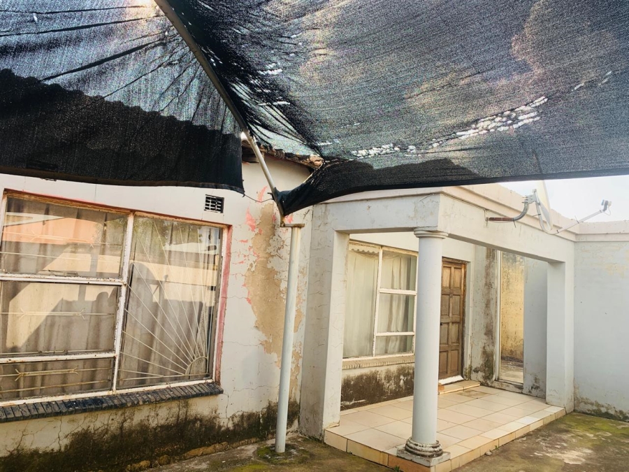 2 Bedroom Property for Sale in Daveyton Gauteng