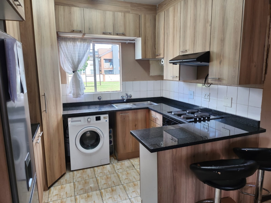 2 Bedroom Property for Sale in Terenure Gauteng