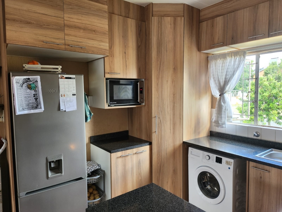 2 Bedroom Property for Sale in Terenure Gauteng