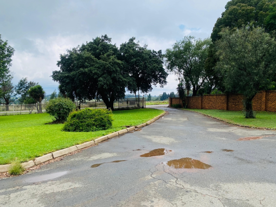 8 Bedroom Property for Sale in Bredell Gauteng
