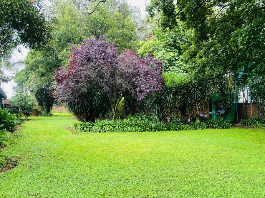 8 Bedroom Property for Sale in Bredell Gauteng