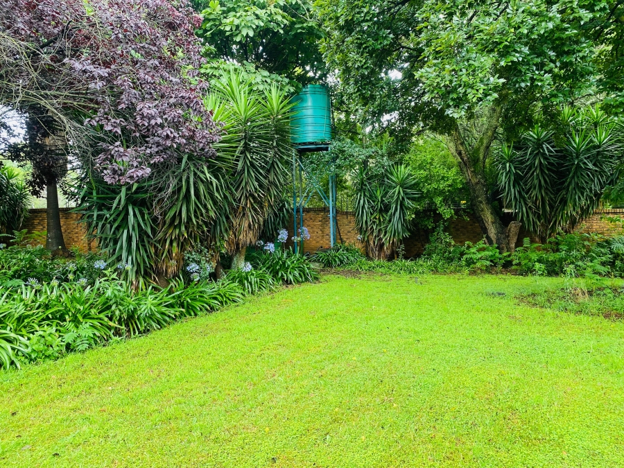 8 Bedroom Property for Sale in Bredell Gauteng