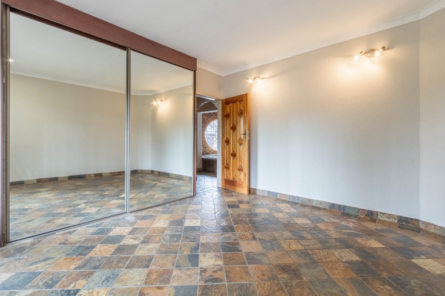 8 Bedroom Property for Sale in Bredell Gauteng