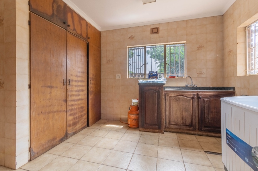 8 Bedroom Property for Sale in Bredell Gauteng