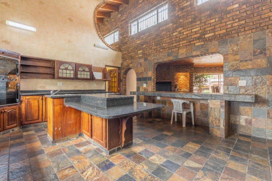8 Bedroom Property for Sale in Bredell Gauteng