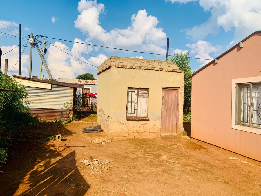 2 Bedroom Property for Sale in Daveyton Gauteng