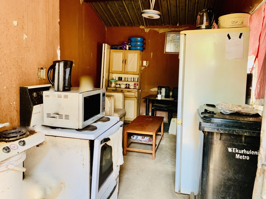 2 Bedroom Property for Sale in Daveyton Gauteng